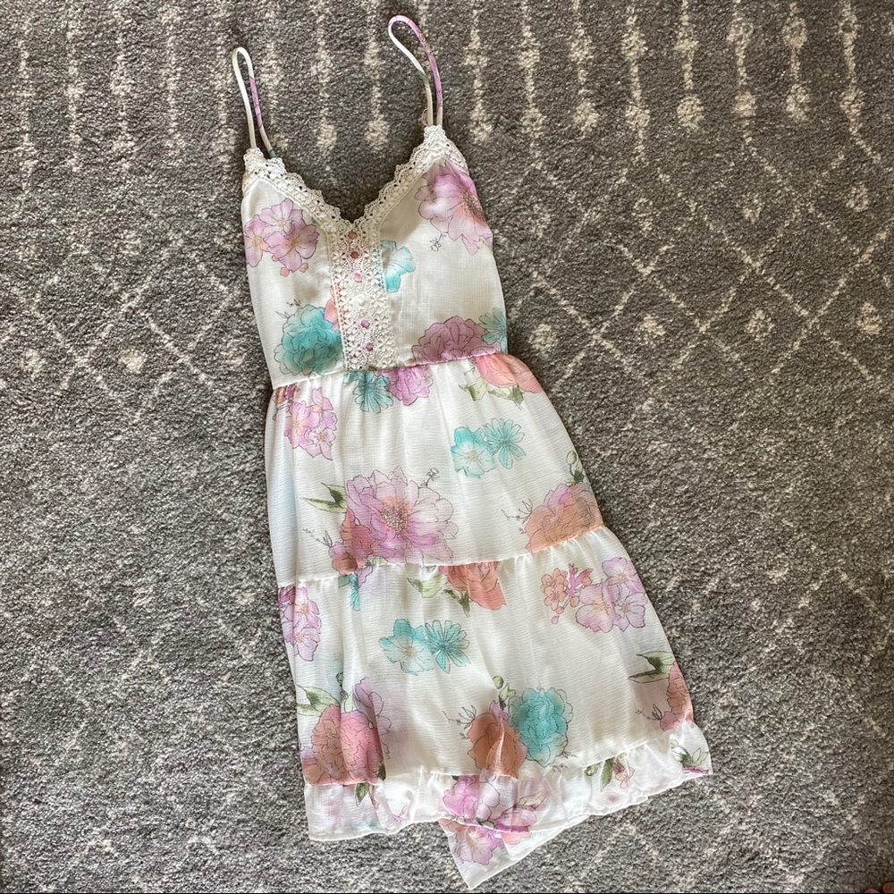NWT Xhilaration floral strappy lace tiered dress
